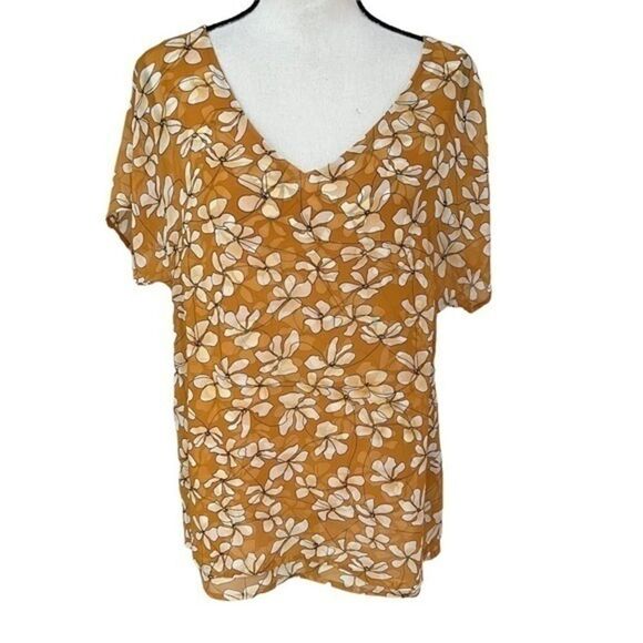 CAbi 3598 Thrive Double Layer Chiffon Floral Top Size Small Yellow Mustard. - Picture 1 of 6